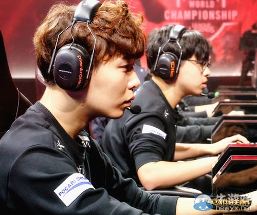 更是对滑板 更是对滑板