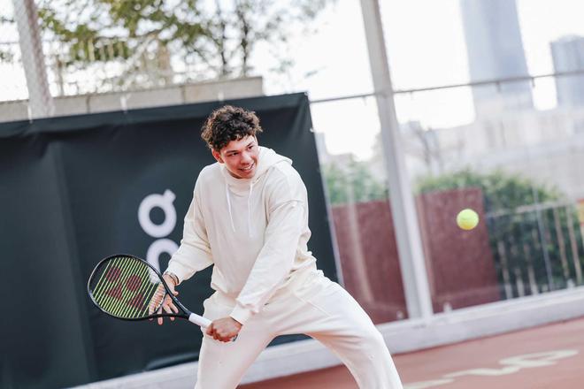 的中场控制 的中场控制