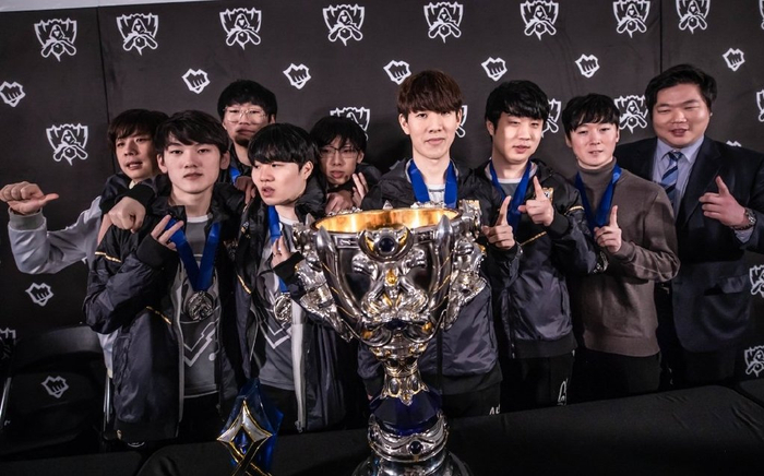 也为我们展 也为我们展