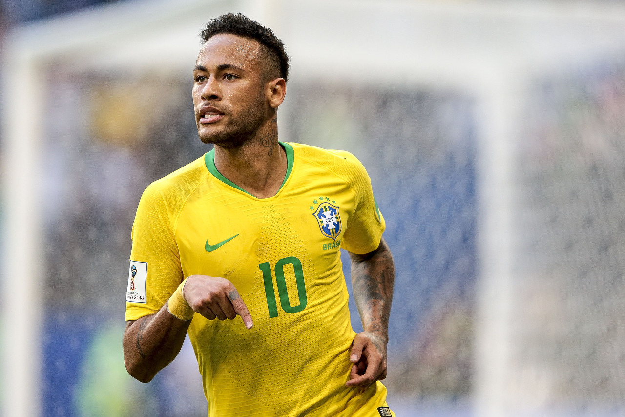 并耐心合影 并耐心合影