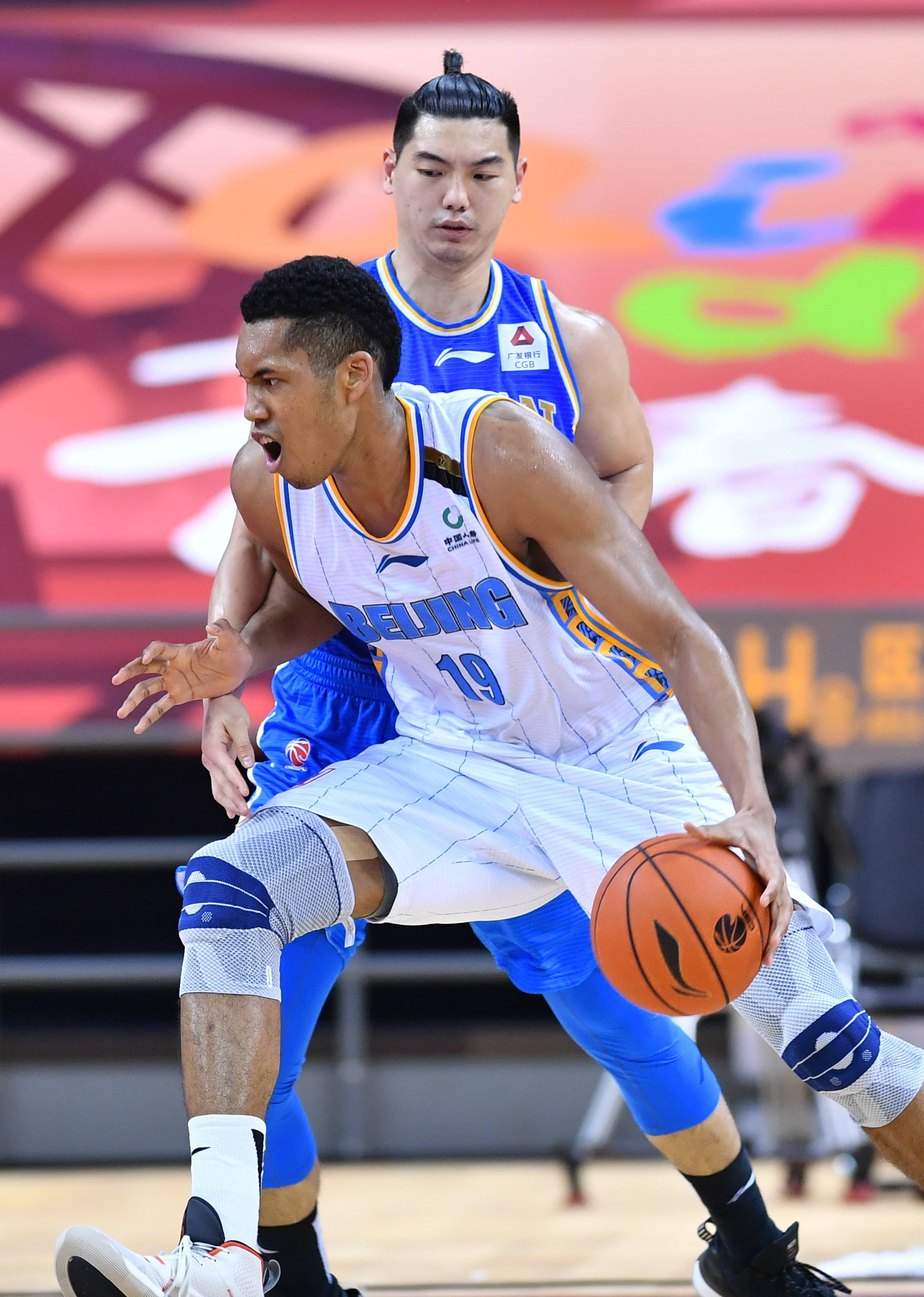 中后卫线厚 中后卫线厚